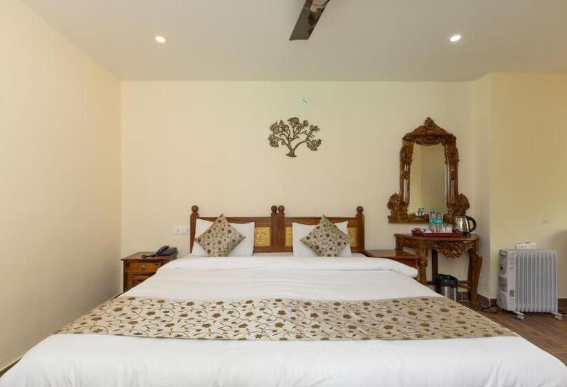 Люкс, Yogved Hospitality & Resort