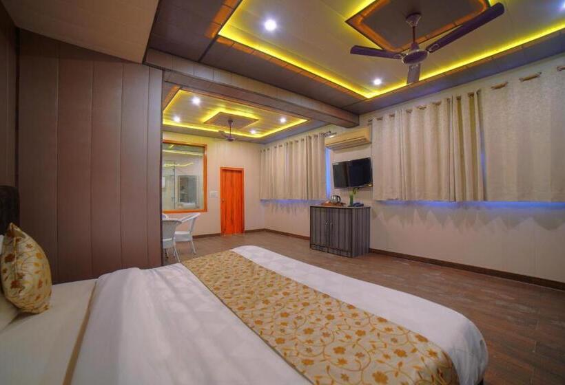 سوییت, Yogved Hospitality & Resort