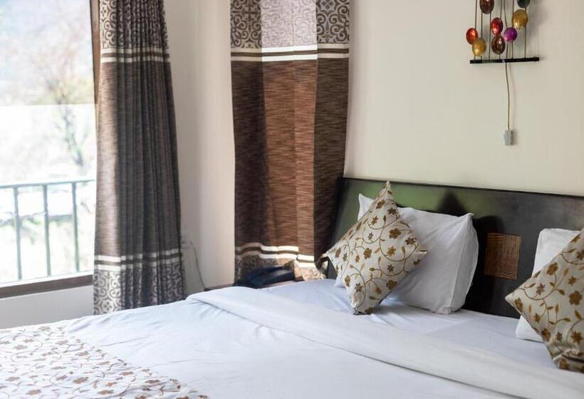 اتاق استاندارد, Yogved Hospitality & Resort