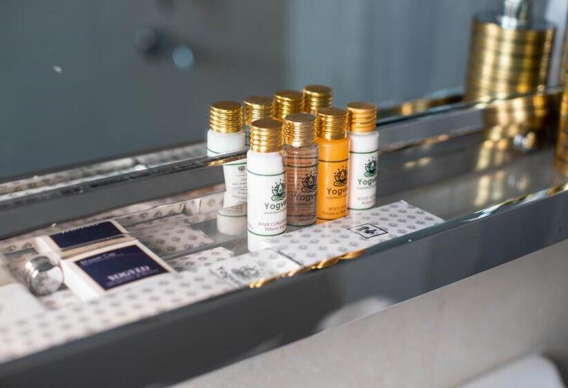 Люкс, Yogved Hospitality & Resort