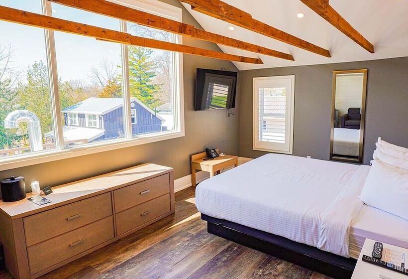 جناح سرير كينج, Colonial Hotel & Suites