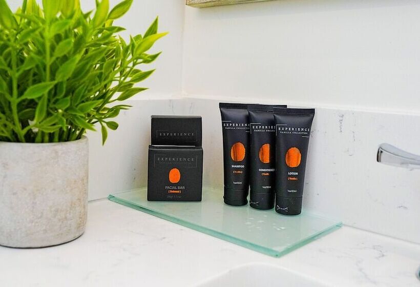 غرفة ديلوكس, Colonial Hotel & Suites