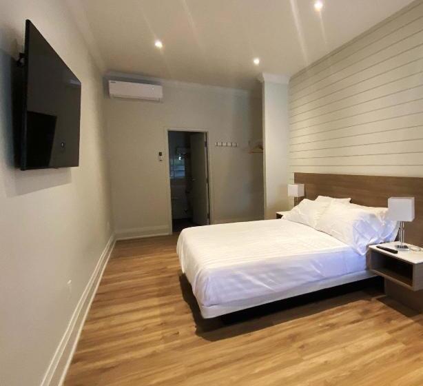 غرفة ديلوكس, Colonial Hotel & Suites