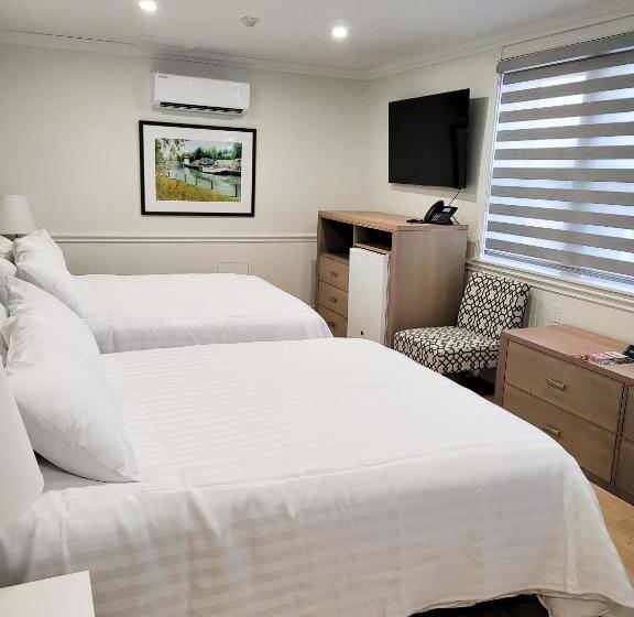 디럭스 룸, Colonial Hotel & Suites