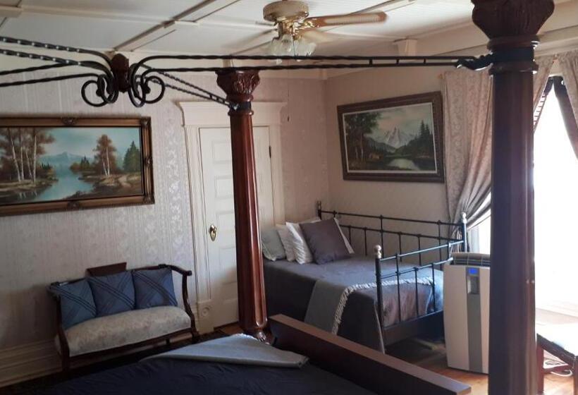 חדר משפתחתי סופריור, Marmora And Lake Inn