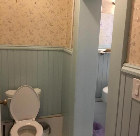 סוויטה משפחתית, Marmora And Lake Inn