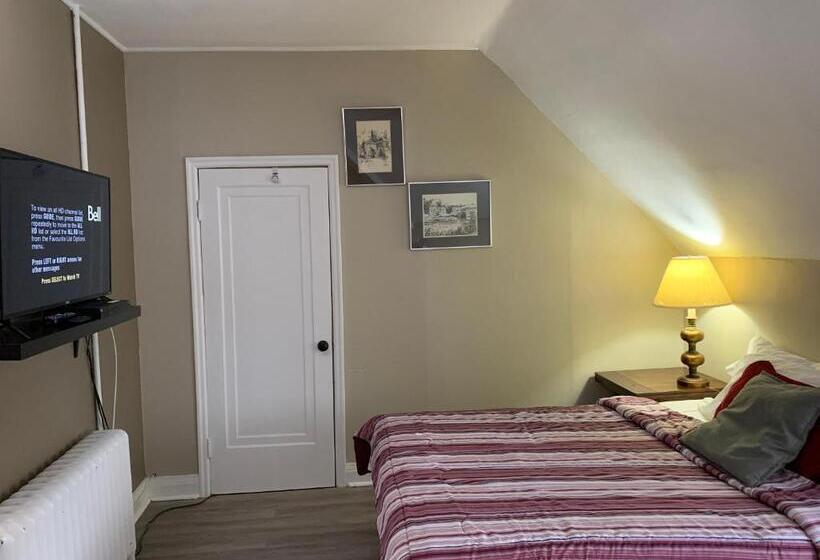 חדר משפתחתי סופריור, Marmora And Lake Inn