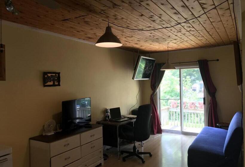 בית, חדר שינה 1, Marmora And Lake Inn