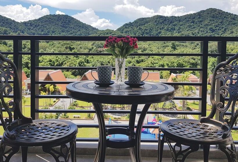 غرفة ديلوكس مطلة على الجبل, Vakara Hotel Kep