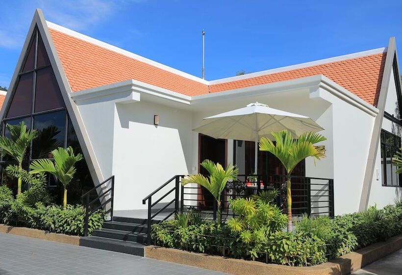 بنجلو قياسى غرفتين نوم, Vakara Hotel Kep