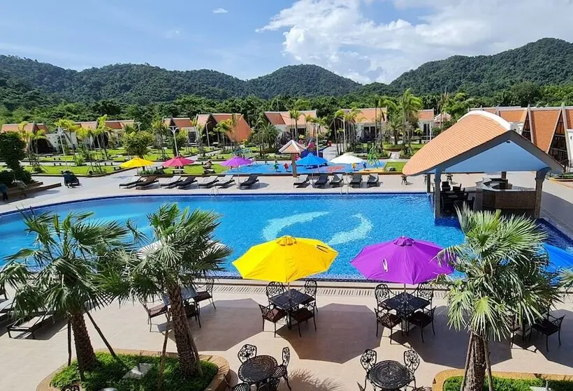 بانگلوی استاندارد 2 خوابه, Vakara Hotel Kep
