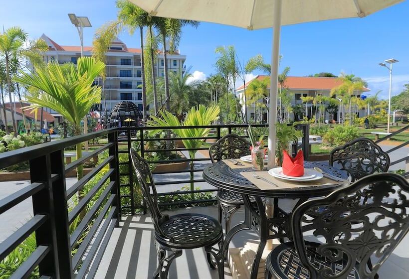 بنجلو قياسى غرفتين نوم, Vakara Hotel Kep