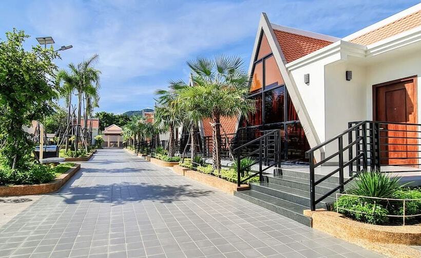 بنجلو قياسى, Vakara Hotel Kep