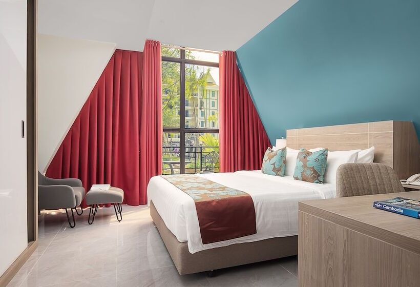 بنجلو قياسى, Vakara Hotel Kep