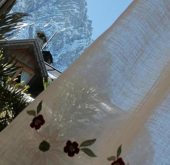 اتاق لوکس, B&b Daina Hame