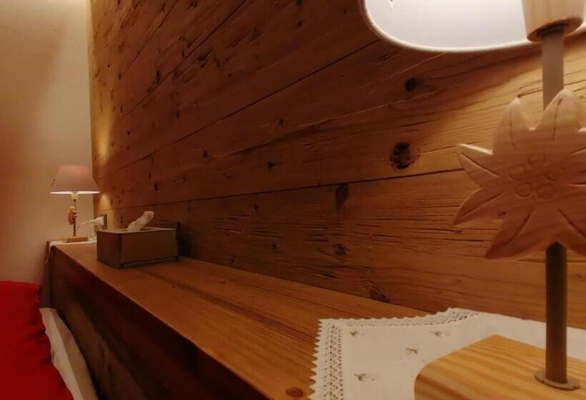 اتاق لوکس, B&b Daina Hame