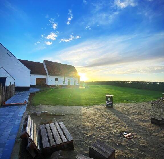 Номер Deluxe, Bbrut