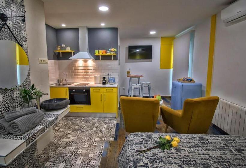 استودیوی استاندارد, T Homes   Cuenca