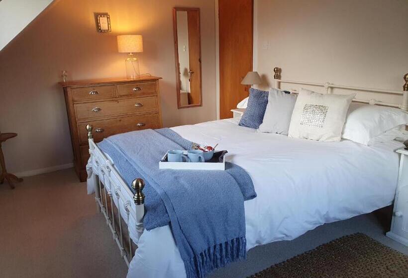 Standard room with outdoor bath, Clachan Farmhouse B & B