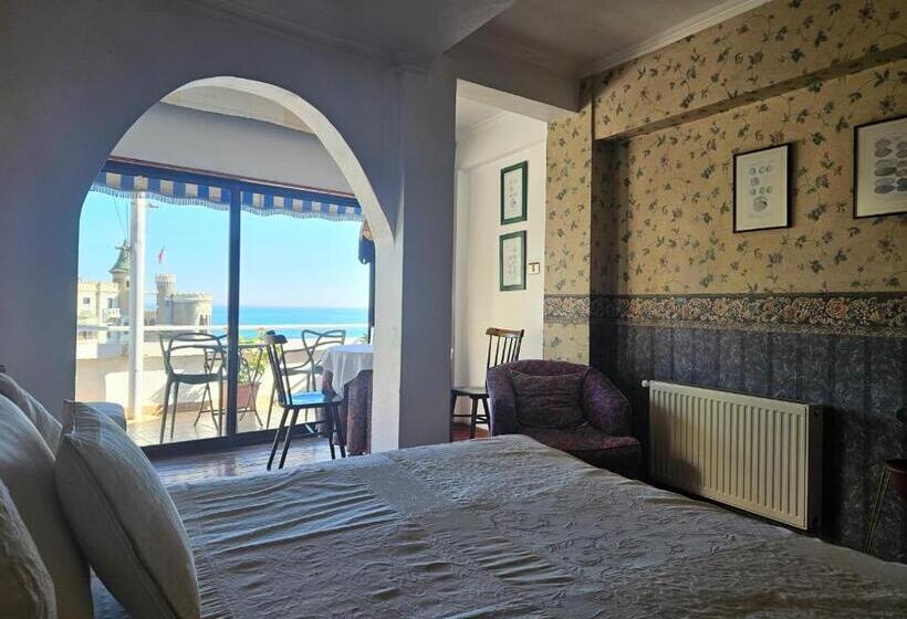 Standard Room Sea View, Restaurant Capducal