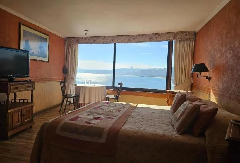 Standard Room Sea View, Restaurant Capducal