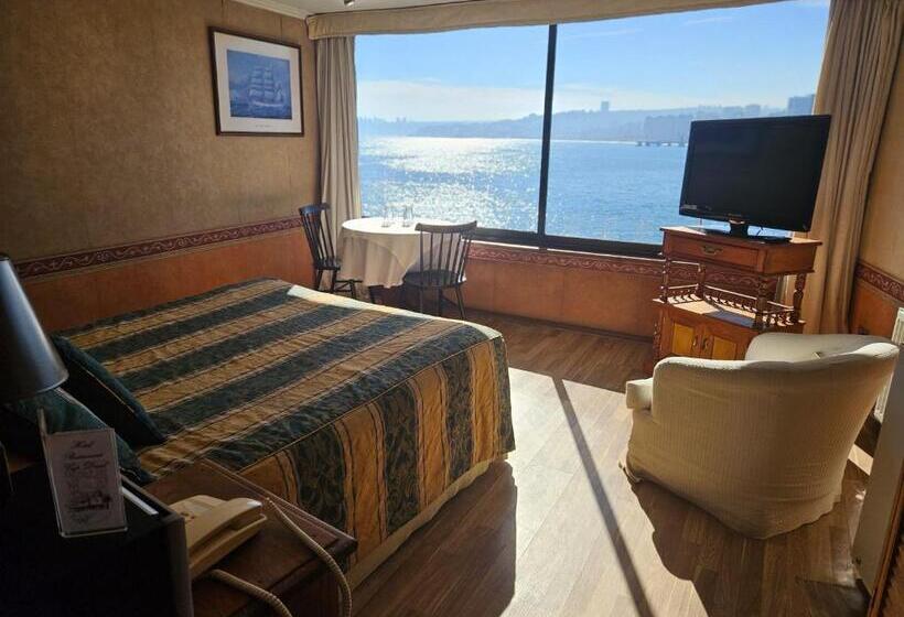 Habitación Estándar Vista Mar, Restaurant Capducal