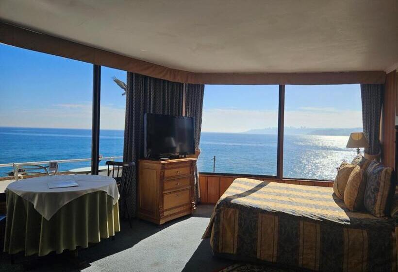 주니어 스위트 바다 전망, Restaurant Capducal