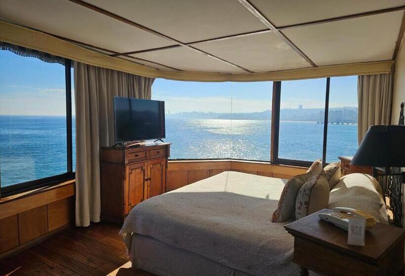 바다 전망 스위트, Restaurant Capducal