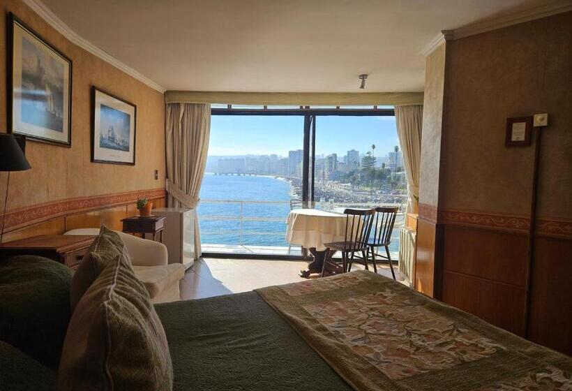 스탠다드 룸 바다 전망, Restaurant Capducal