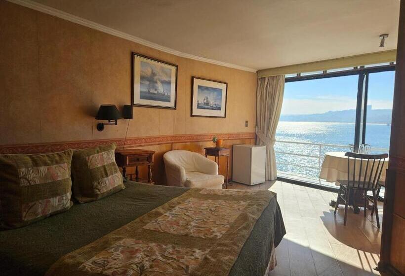 Standard Room Sea View, Restaurant Capducal