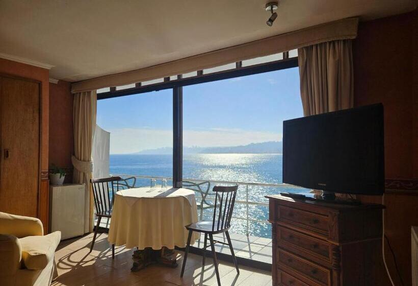 Standard Room Sea View, Restaurant Capducal