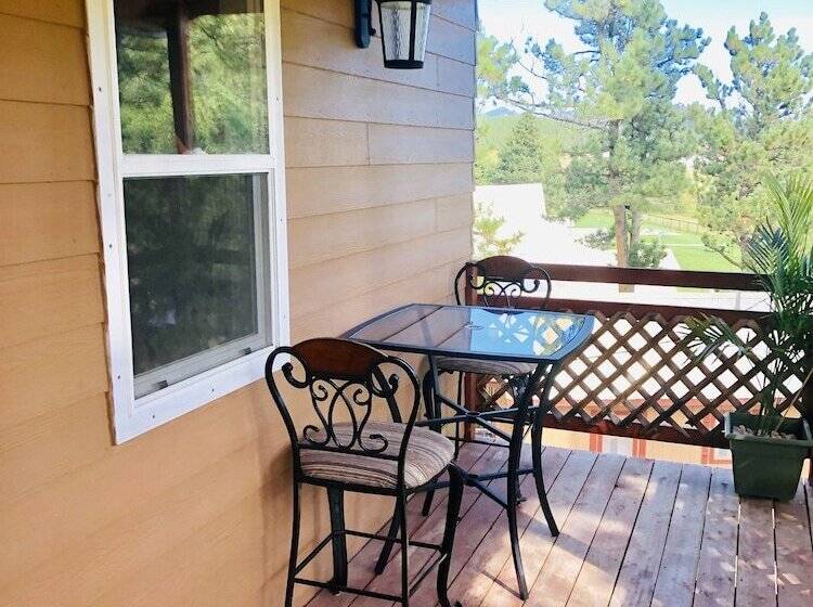 디럭스 스위트, Black Hills Cabins At Quail S Crossing