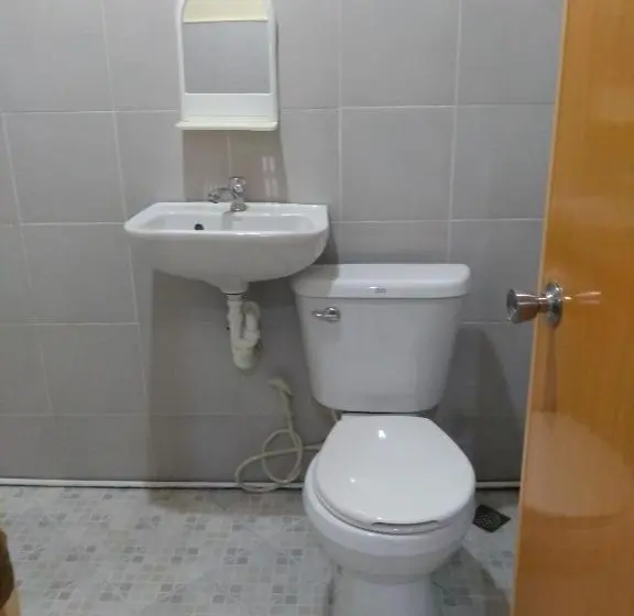4 Bett Standardzimmer, Enna S Place