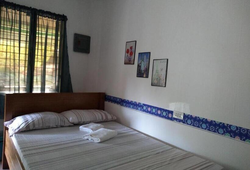 Quarto Triplo Estandar, Enna S Place