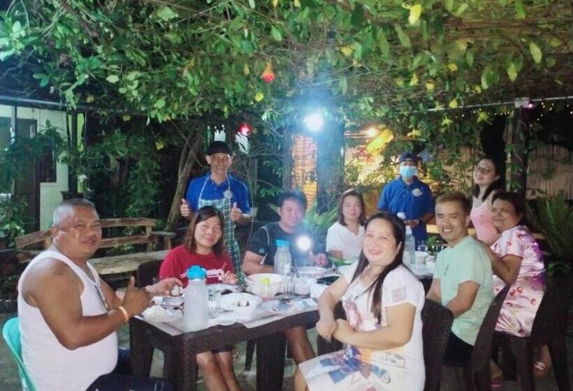 Quarto Deluxe, Enna S Place