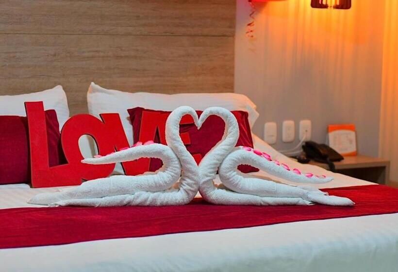 סוויטת ג'וניור, Buena Vista Express