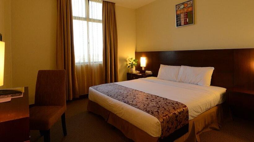 高级大房间, The Grand Puteri