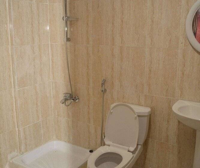 带2个卧室的公寓, Leader Apartments 1