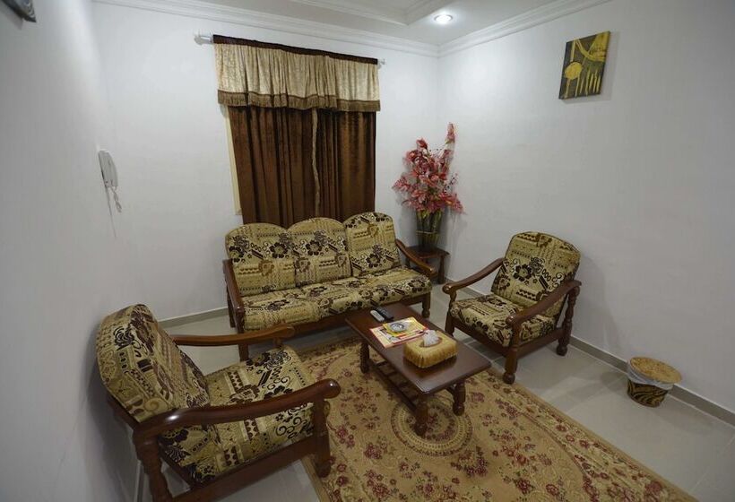 带2个卧室的公寓, Leader Apartments 1