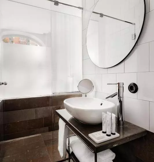 キングサイズベッドのデラックススイート, Miss Clara By Nobis, Stockholm, A Member Of Design Hotels™