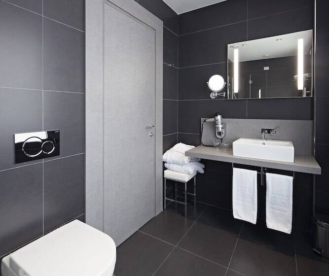 اتاق استاندارد, NH Parma