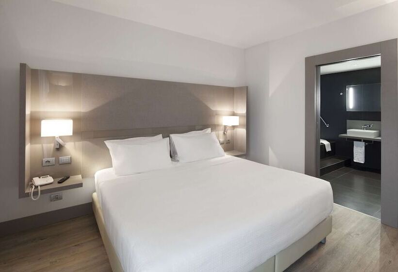 اتاق سوپریور, NH Parma