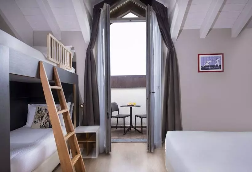 اتاق استاندارد چهار تخته, Osteria Della Pista Dal 1875