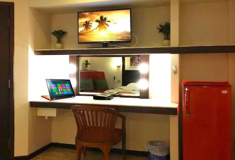 اتاق استاندارد, Paradise Inn