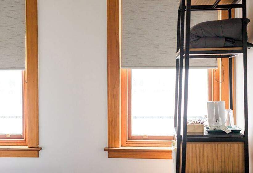 Quarto Estandar, The Cambridge