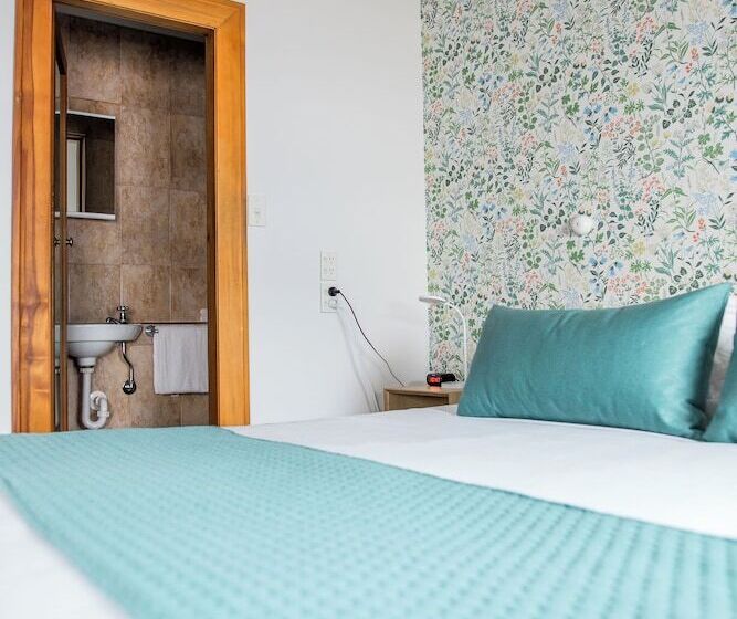 Quarto Estandar, The Cambridge
