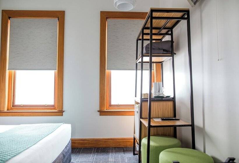 Quarto Estandar, The Cambridge