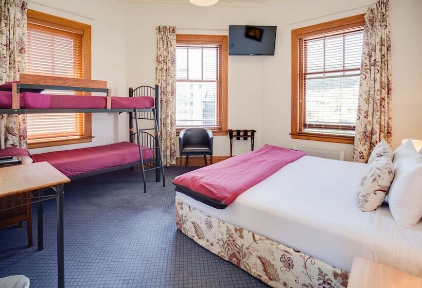 Quarto Quádruplo Estandar, The Cambridge