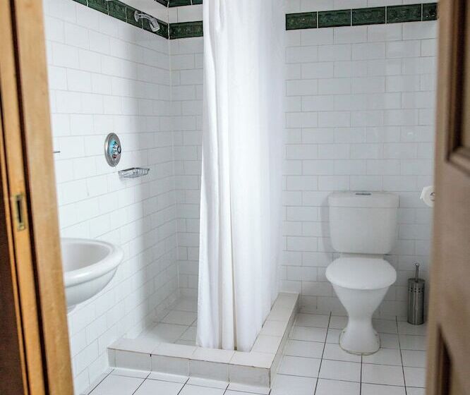 Quarto Estandar Individual, The Cambridge