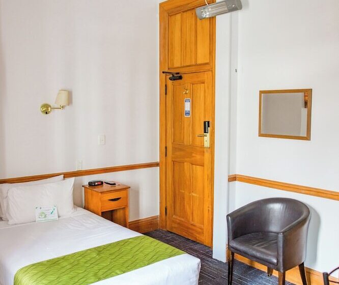 חדר סטנדרט יחיד, The Cambridge